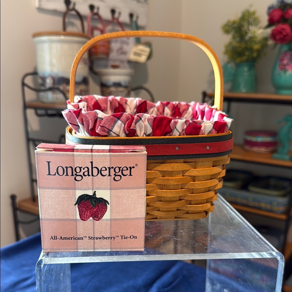 NIP Longaberger AA Strawberry Basket